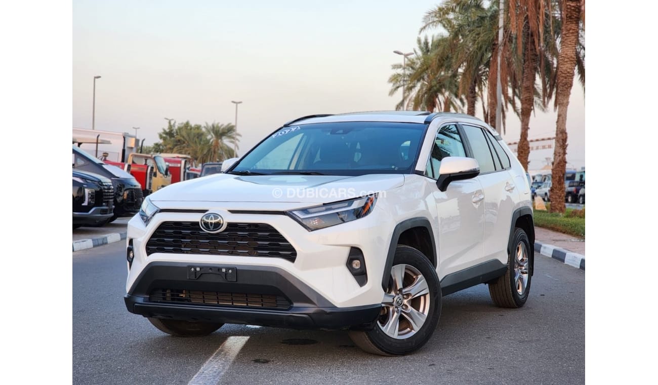 تويوتا راف ٤ TOYOTA RAV4 XLE FULL OPTIONS 4X4