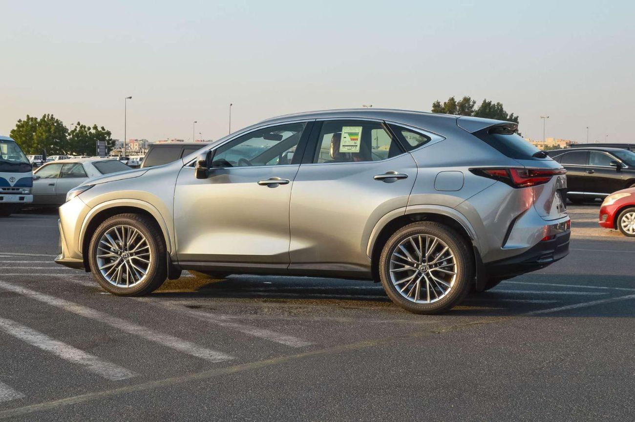 لكزس NX350 LEXUS NX350 2.4L AWD PETROL SUV 2025