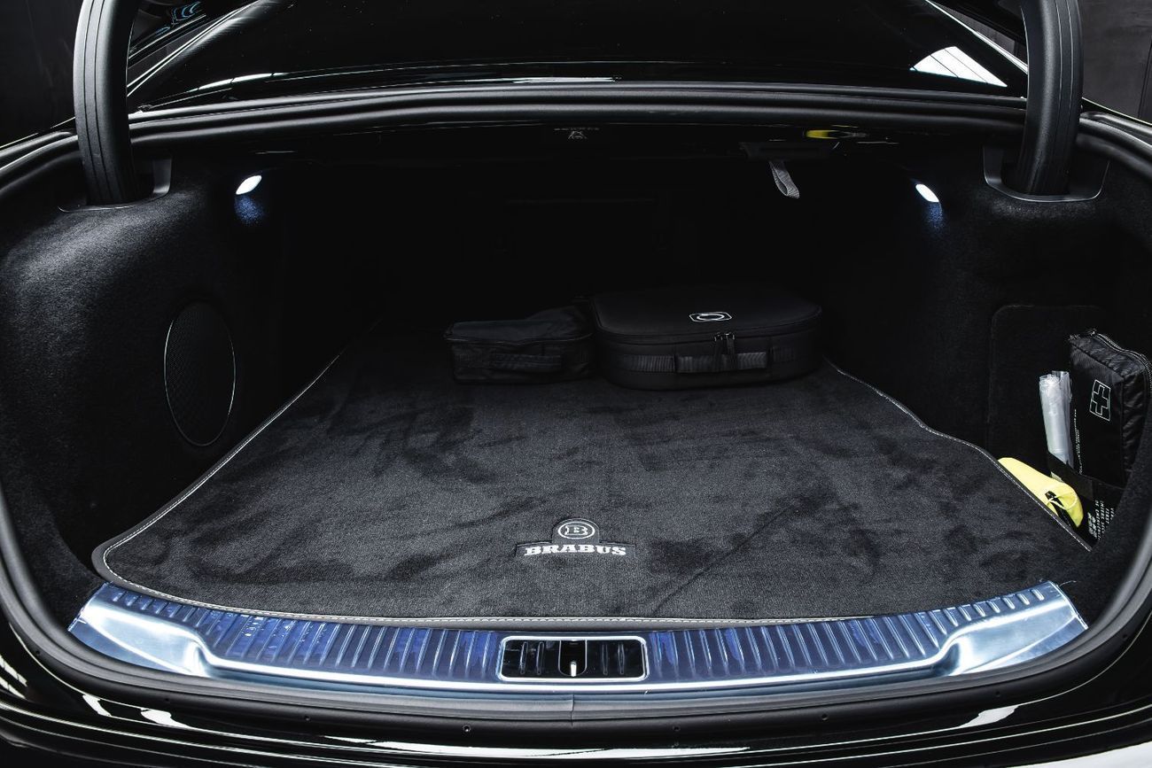 مرسيدس بنز S 63 AMG BRABUS B930 + Ceramic Brakes + Bur 4D + Carbon Interior