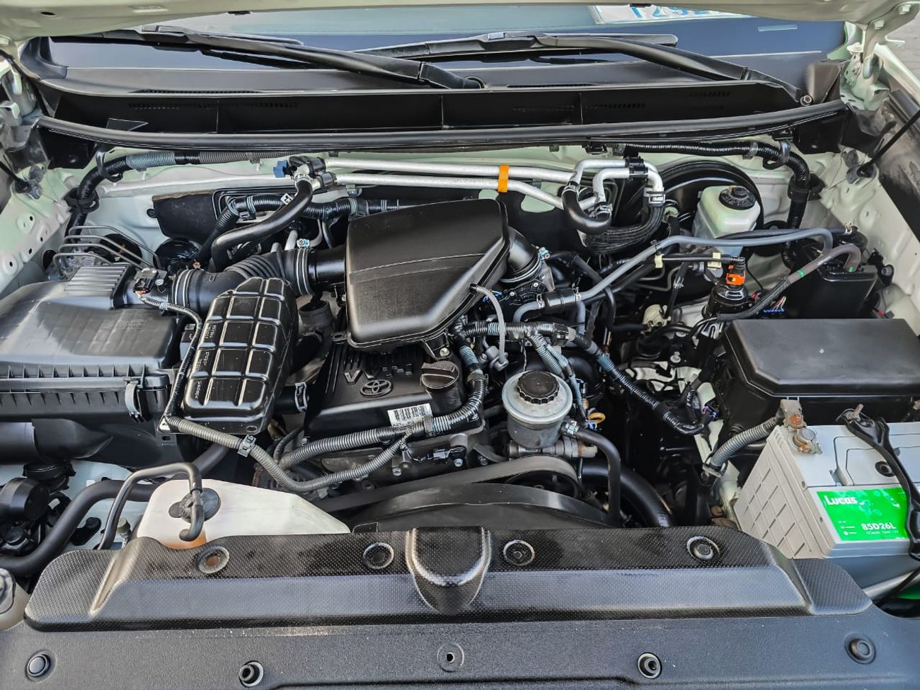 Toyota Prado PETROL ,2.7 LITER ,LEFT HAND DRIVE  ONLY FOR EXPORT