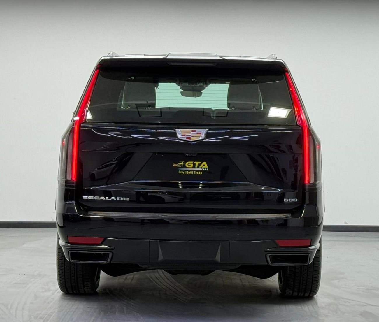 كاديلاك إسكالاد 2023 Cadillac Escalade Platinum Luxury, 2028 Cadillac Warranty + Service Pack, Low Km, 7 Seater, GCC