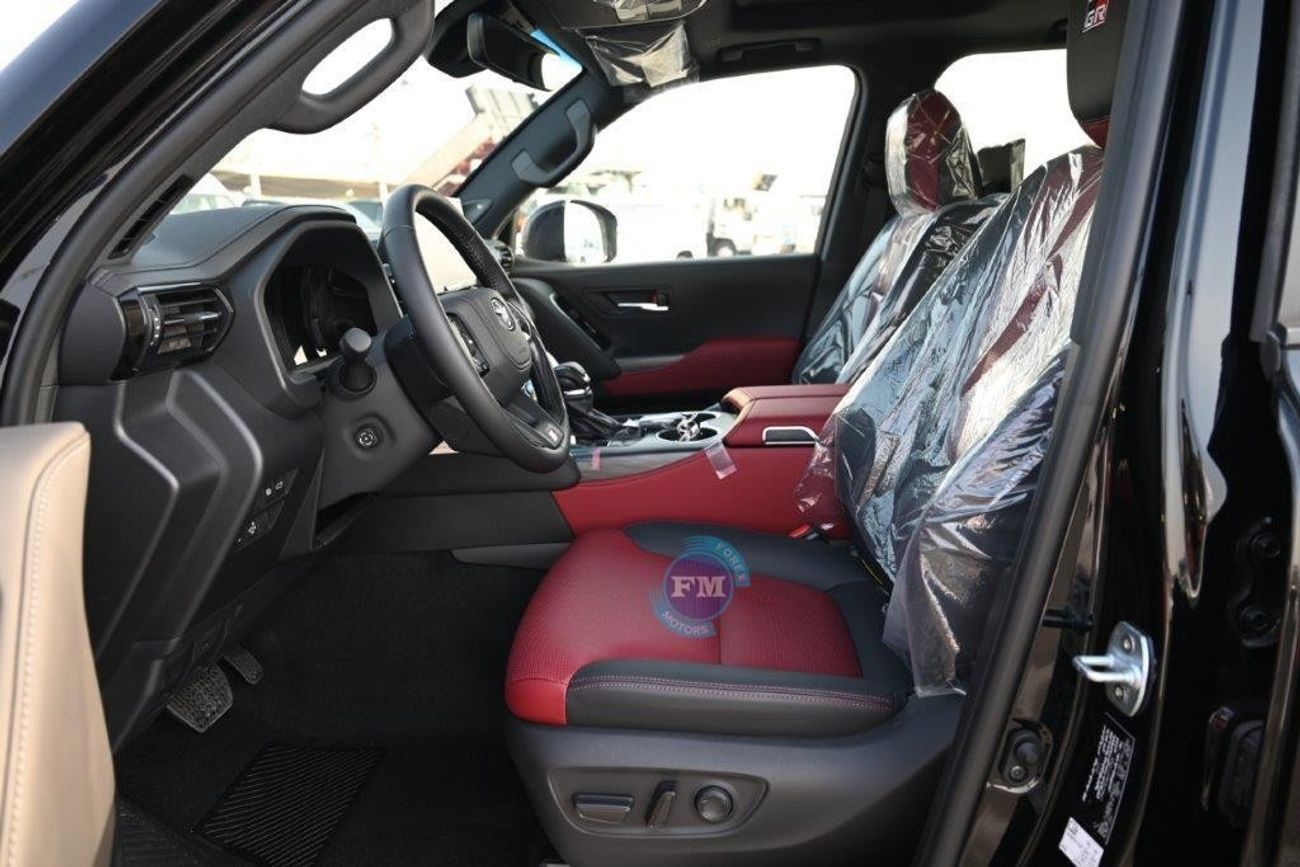 Toyota Land Cruiser GRS V6 3.3L Diesel 7 Seat Automatic