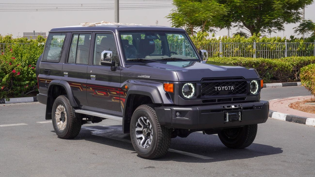 Toyota Land Cruiser 70 LX 4.0 L V6