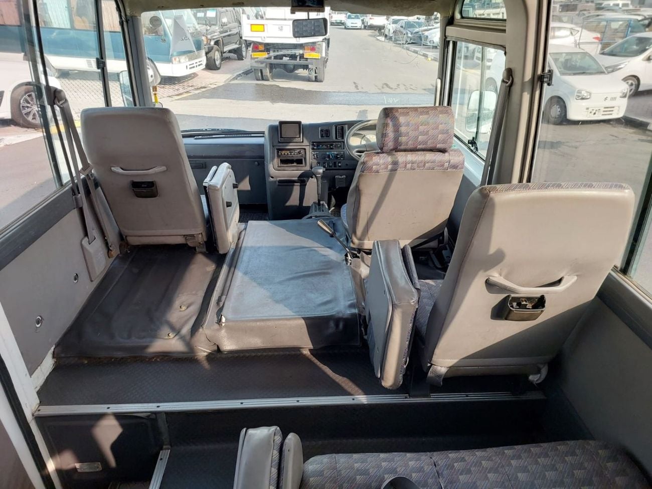 Nissan Civilian (RAMADAN OFFER) NISSAN CIVILIAN BUS RHD 2000 MODEL 4.1 L DIESEL AUTOMATIC(PM00168)