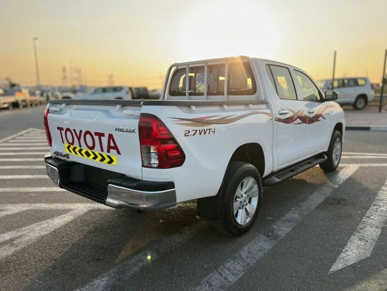 Toyota Hilux 2021 TOYOTA HILUX 2.7L - 4X4 - 4Wheel Drive - Accident Free - Clean Car - with Good Condition