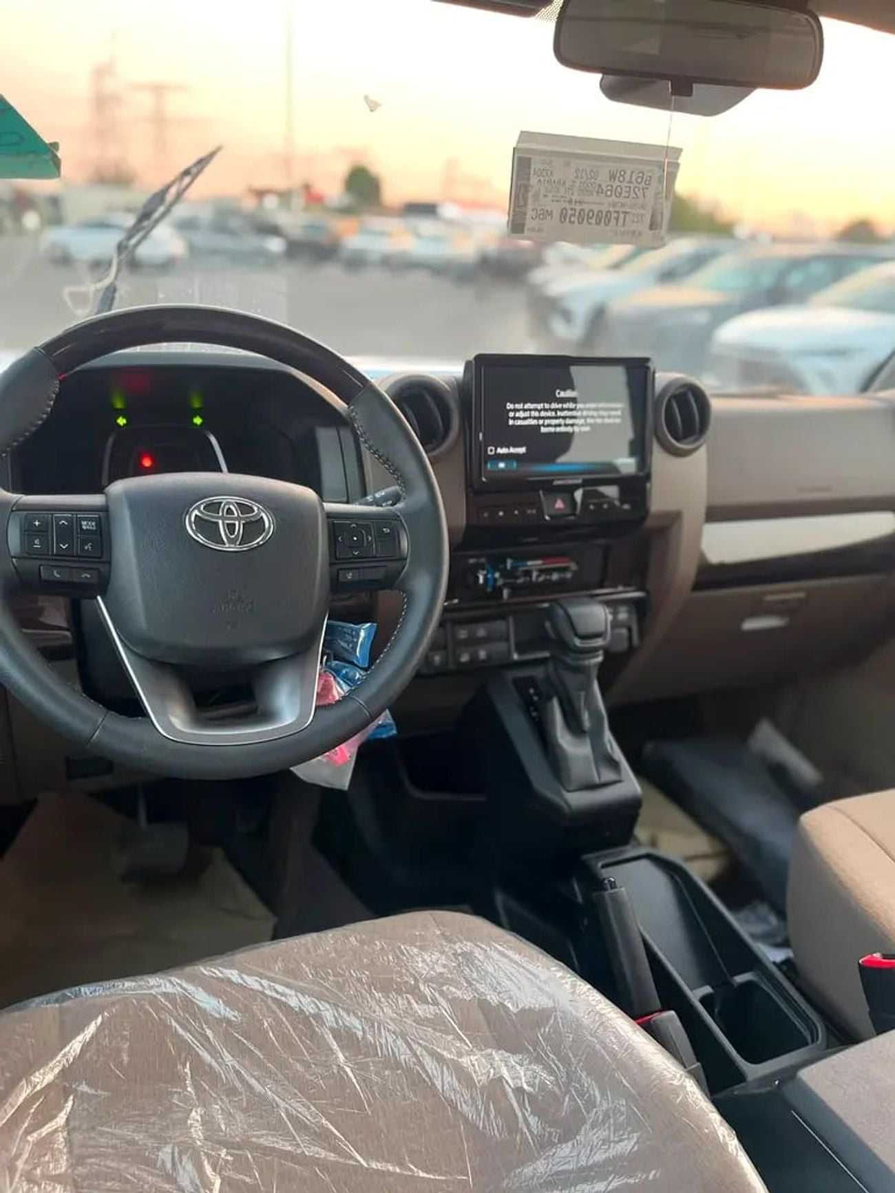 Toyota Land Cruiser 70 HT VXR LC 76 LX 4.0L A/T GCC Specs SAUDI