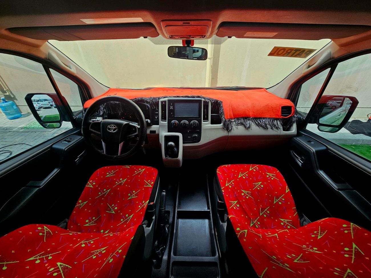 تويوتا هاياس GL PASSENGER/ PATROL MANUAL/ 3.5 V6/ LOW MILEAGE