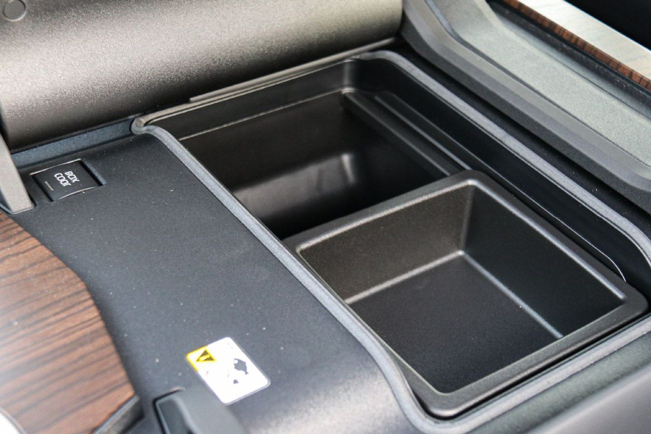 تويوتا لاند كروزر 2026 Toyota Land Cruiser VX 4.0L AT Petrol (Full Option)