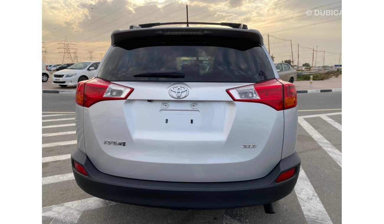 Toyota RAV4 2015 TOYOTA RAV4 XLE MID OPTION/ 2018 FRONT SHAPE