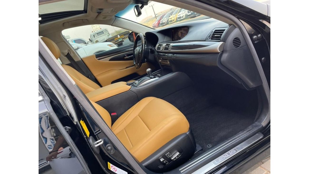 لكزس LS 460 بريمير SWB