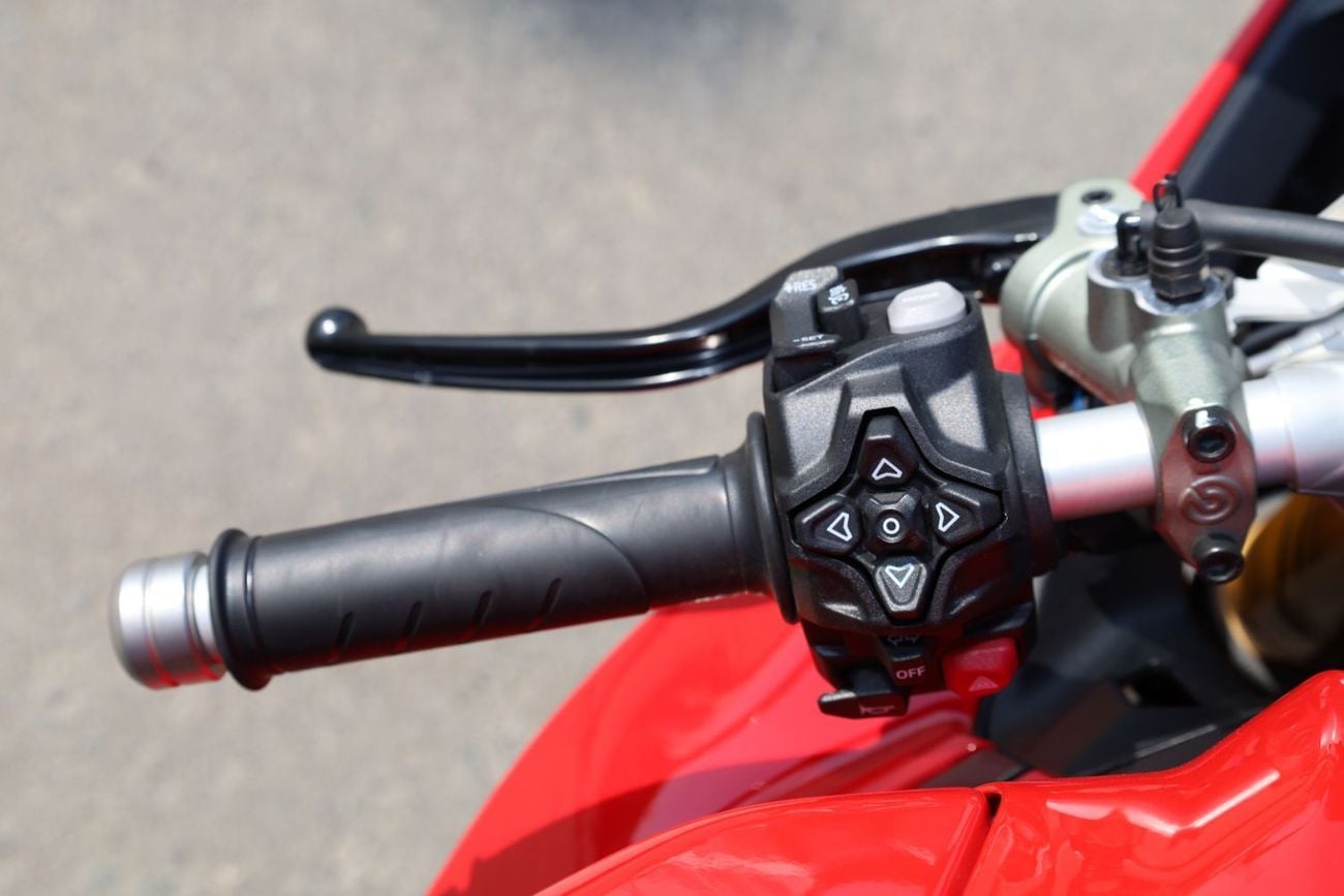 Ducati Panigale V4 S Pristine 2025 Ducati Panigale V2S | GCC | Under Warranty  Experience the peak of Italian performance