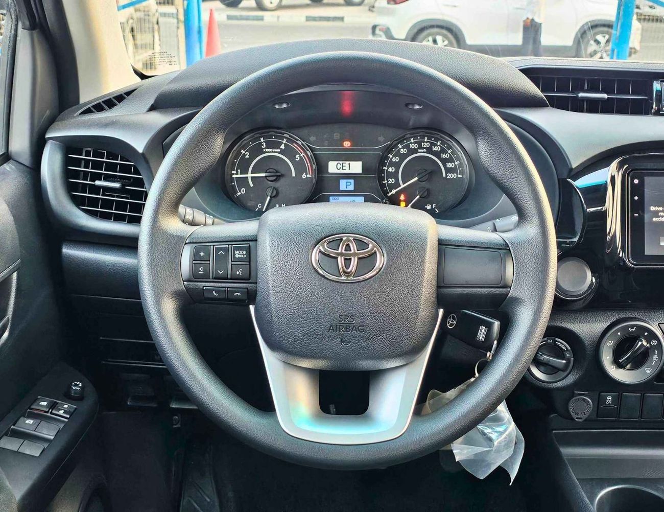 Toyota Hilux DOUBLE CABIN / BASIC WITH PWR WINDOWS /2.4L DIESEL A/T 4WD/CODE#HD