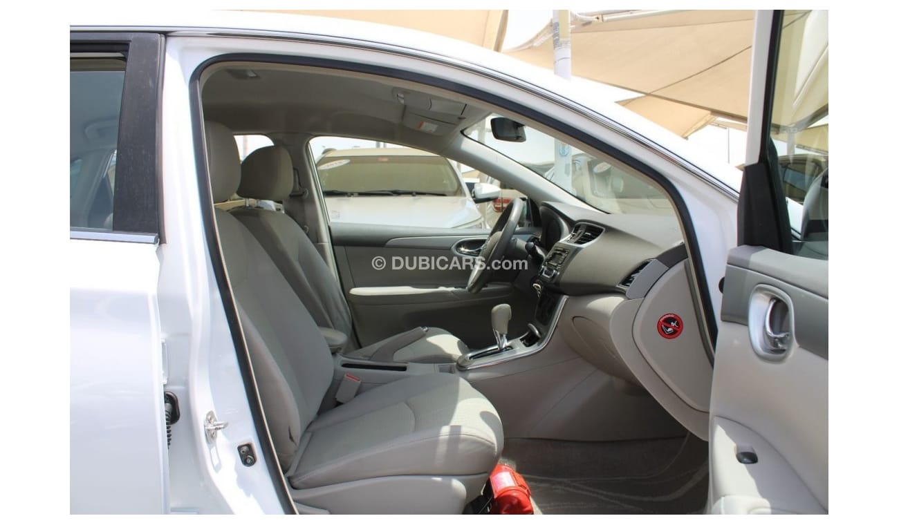 نيسان سنترا SL خالية من الحوادث - خليجي - صبغة الوكالة مكينة 1600 سي سي - بحالة مكمتازة من الداخل والخارج