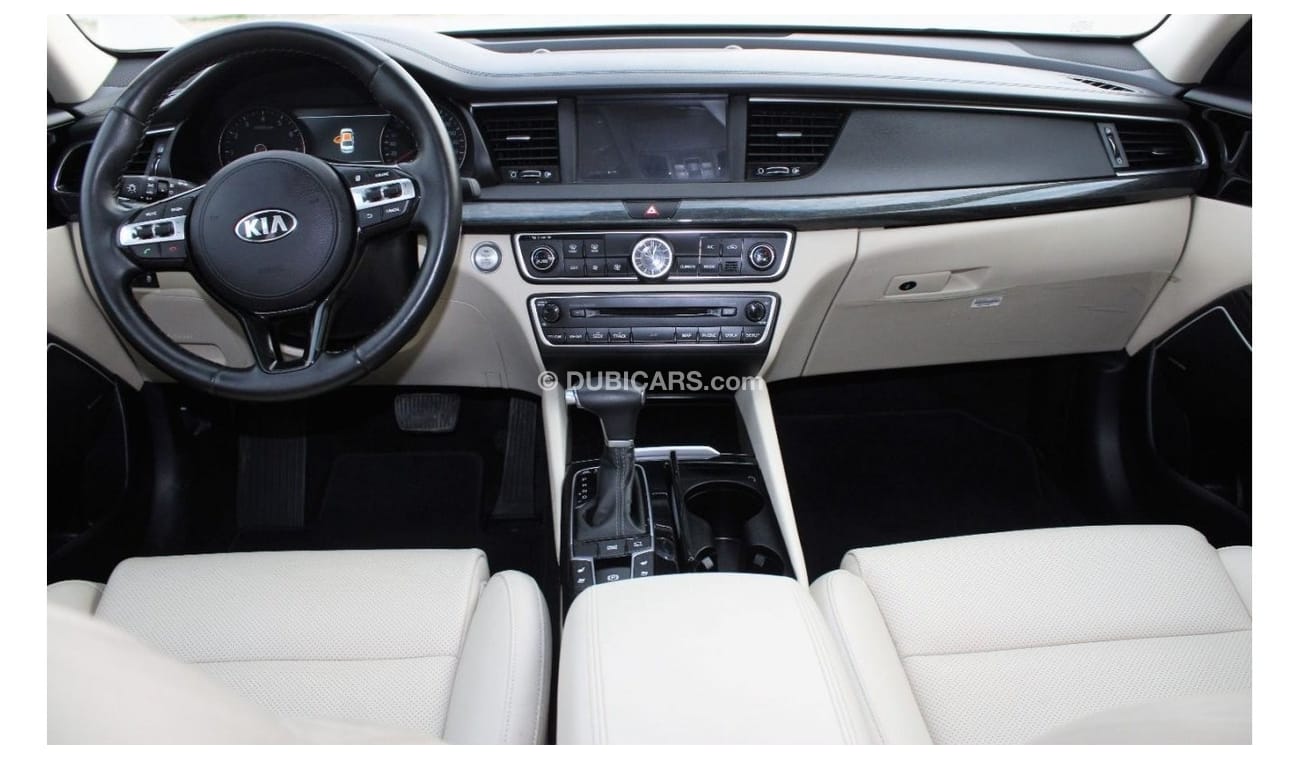 كيا كادنزا كيا كادينزا 2018 خليجي فل كامل بدون صبغ بدون حوادث نظيفه جدا من الداخل والخارج