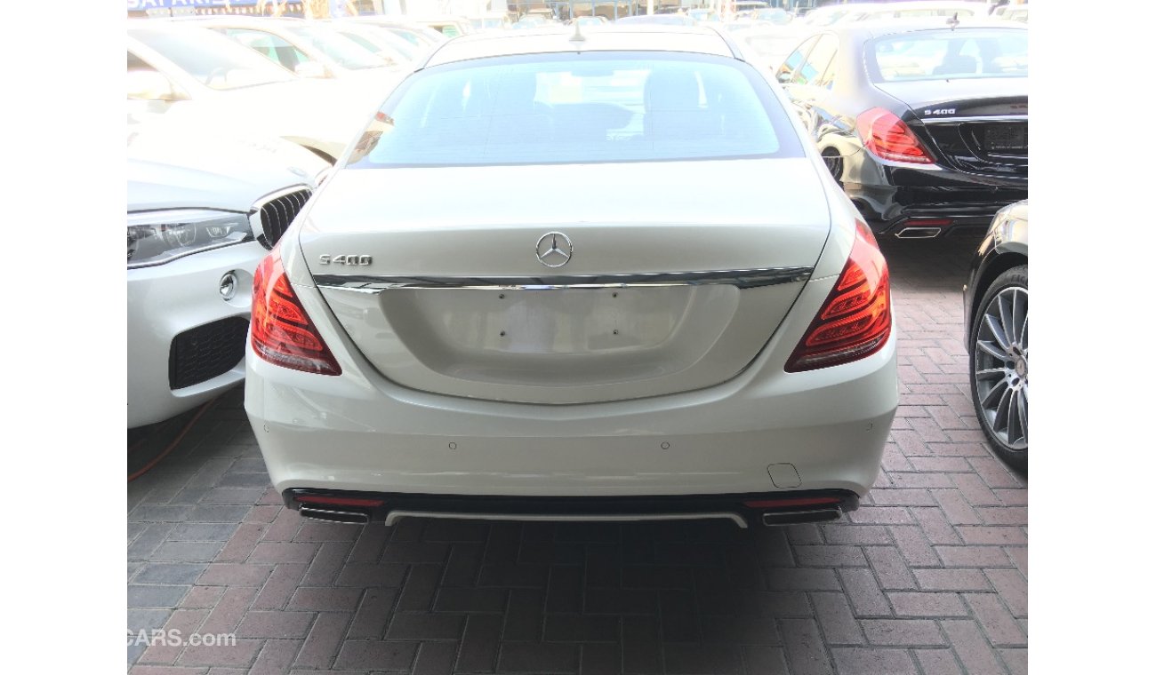 Mercedes-Benz S 400