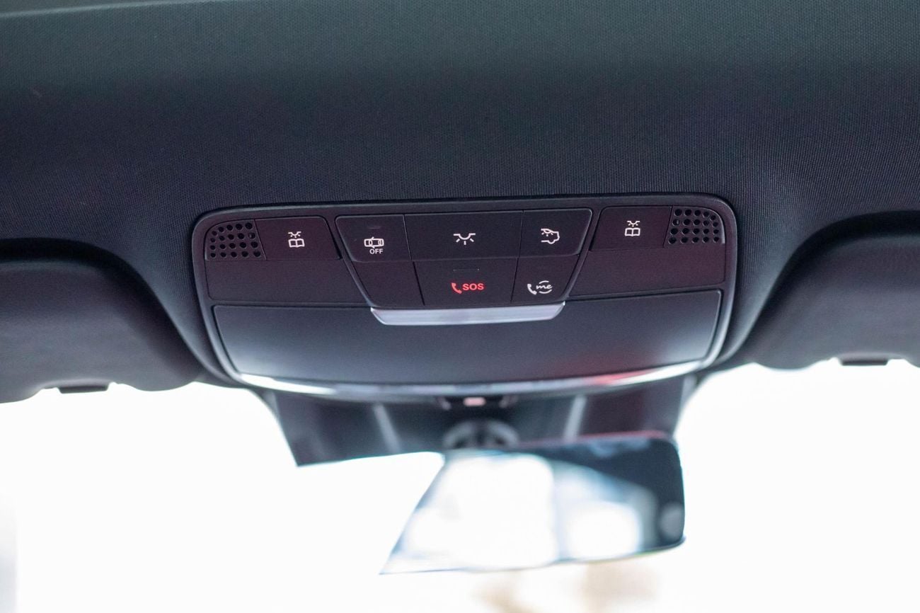 Mercedes-Benz E200 Mercedes-Benz E200 AMG 2024 Coupe – Highlights