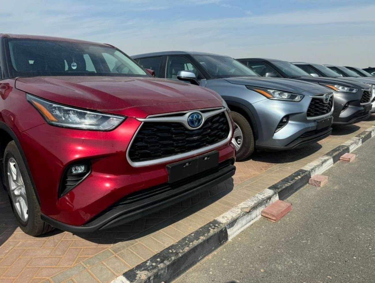 Toyota Highlander 2.5L HYBRID AUTOMATIC ZERO KM