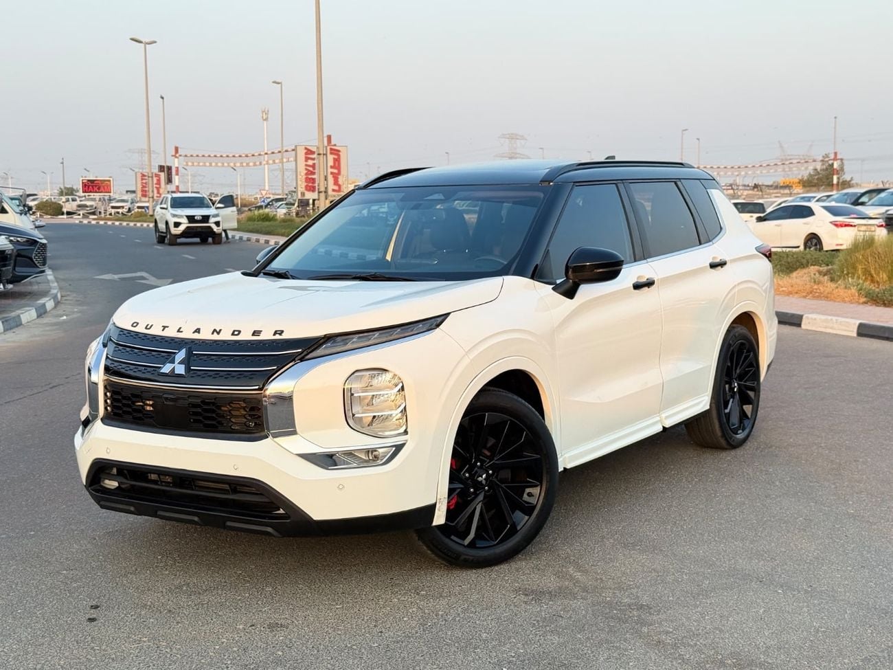 Mitsubishi Outlander PREMIUM LAUNCH EDITION Prime edition H- line 2024 full option