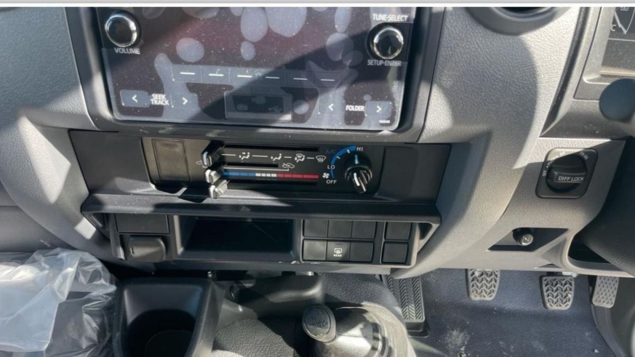 Toyota Land Cruiser 70 TOYOTA LAND CRUISER LC76 RHD NEW SHAPE 4.2 L 2024