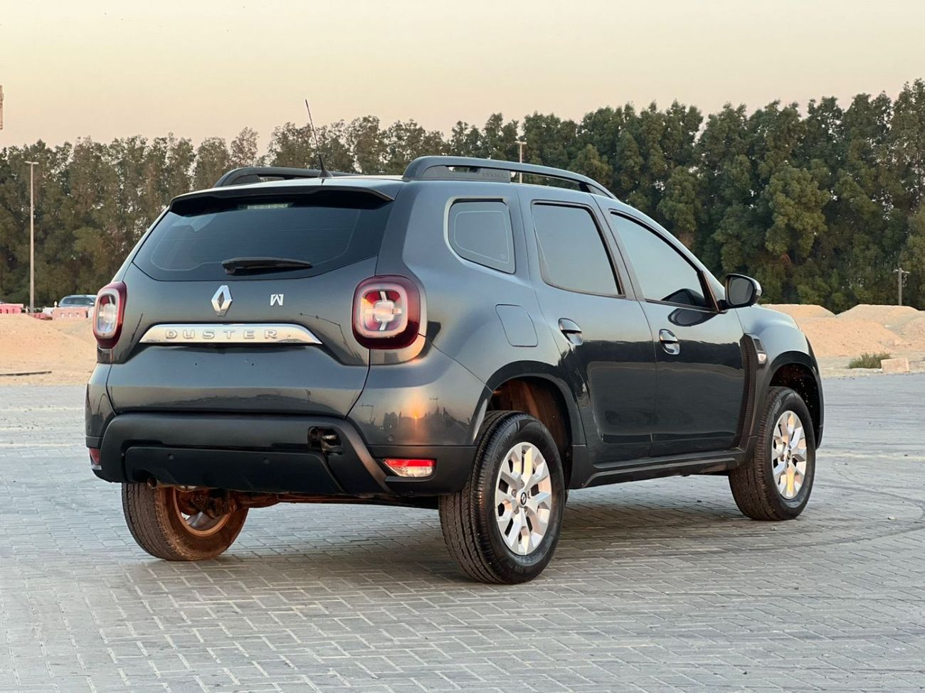 Renault Duster LE 1.6L