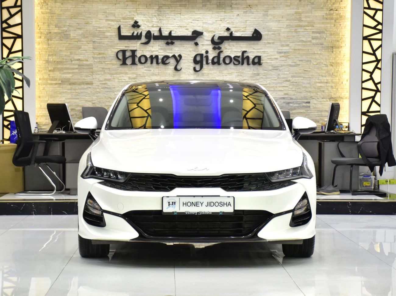 Kia K5 EXCELLENT DEAL for our KIA K5 ( 2022 Model ) in White Color GCC Specs