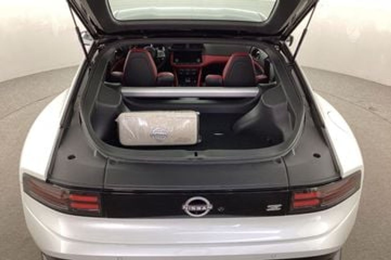 Nissan 400 Z Z Coupe A/T | Guaranteed Warranty | 0 Down Payment