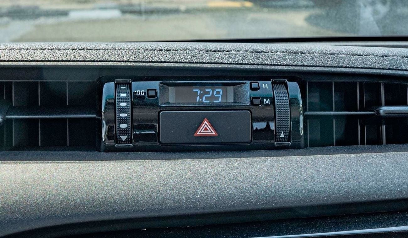 تويوتا هيلوكس 2024 Toyota Hilux Single Cab 2.4L Diesel MT