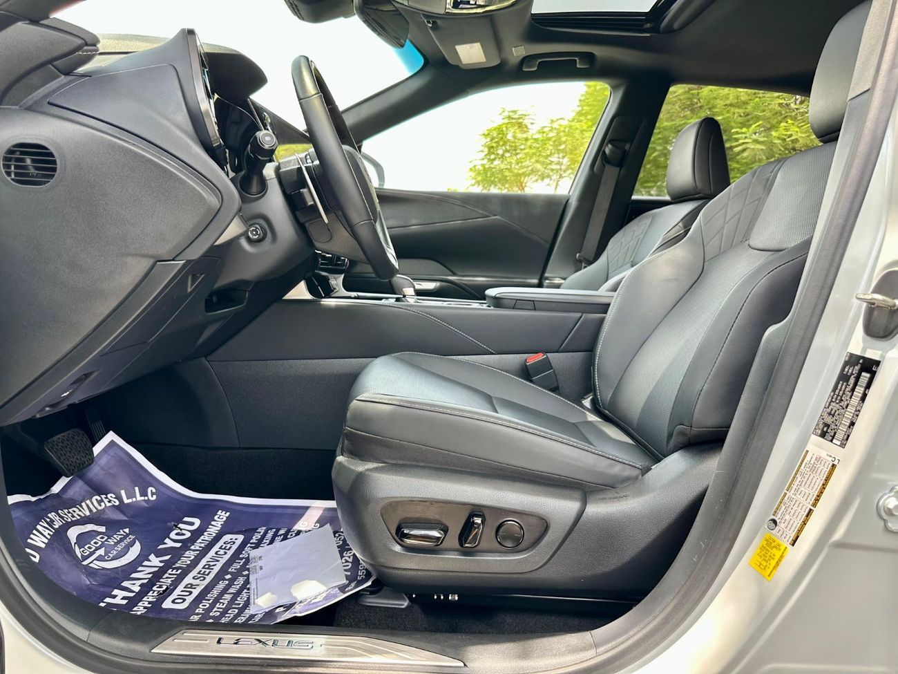 Lexus RX350 Lexus RX 350 Full Option Year: 2024 Color: White