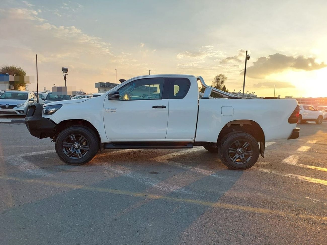 تويوتا هيلوكس TOYOTA HILUX PICKUP RHD 2022 MODEL 2.8 L DIESEL AUTOMATIC(PM73616)