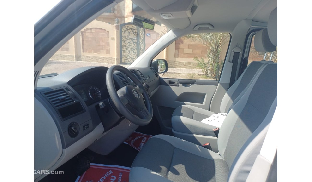 Volkswagen T6 Transporter 8 Seater