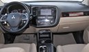 Mitsubishi Outlander Mitsubishi Outlander 2014 6 cylinder full option GCC in excellent condition without accidents, very