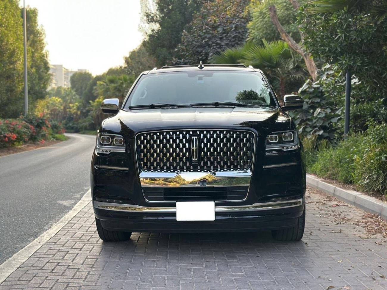 Lincoln Navigator BASE