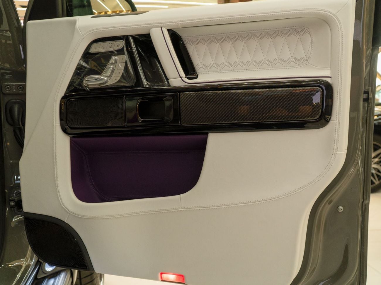 BRABUS G 800 Widestar - Mercedes-AMG G 63 2025 Brabus G800 – Nardo Gray | Full Carbon | Luxury Performance SUV