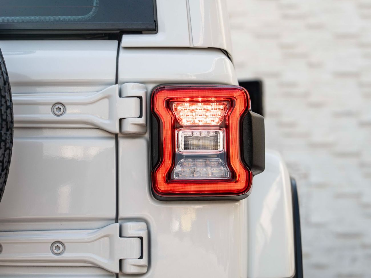 Jeep Wrangler Sahara 3.6L A/T (5 Seater)