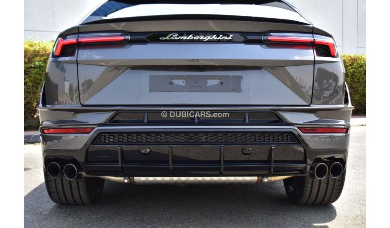 Lamborghini Urus V8 666 HP