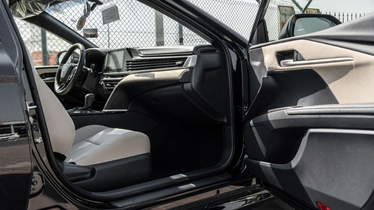 تويوتا كامري 2026 Toyota Camry E-plus 2.5L Hybrid (Black-Beige)