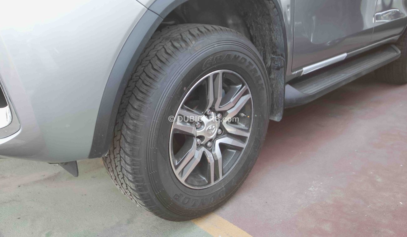 تويوتا فورتونر SR5