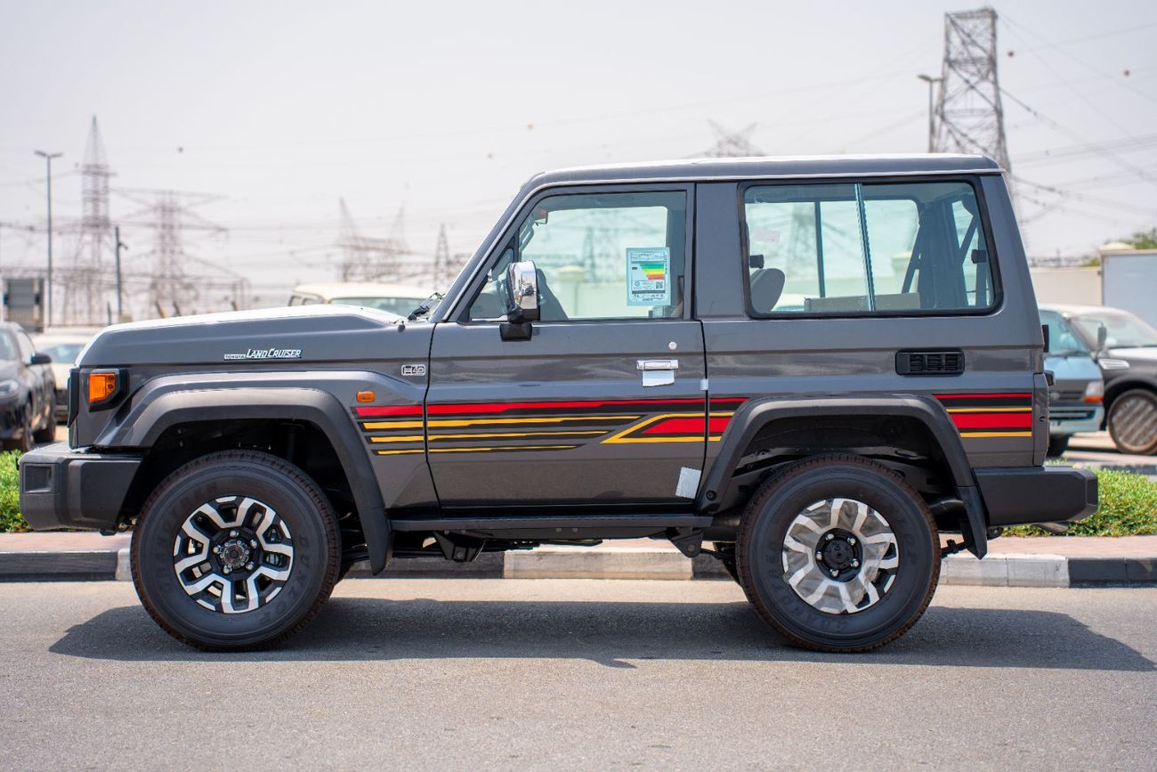 تويوتا لاند كروزر 70 LX 2.8L Diesel 3 Doors 2025