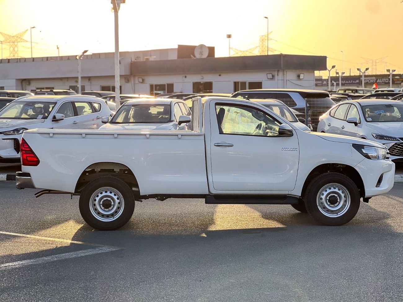 Toyota Hilux EXPORT PRICE - TOYOTA HILUX SC DLX 2.4L DSL