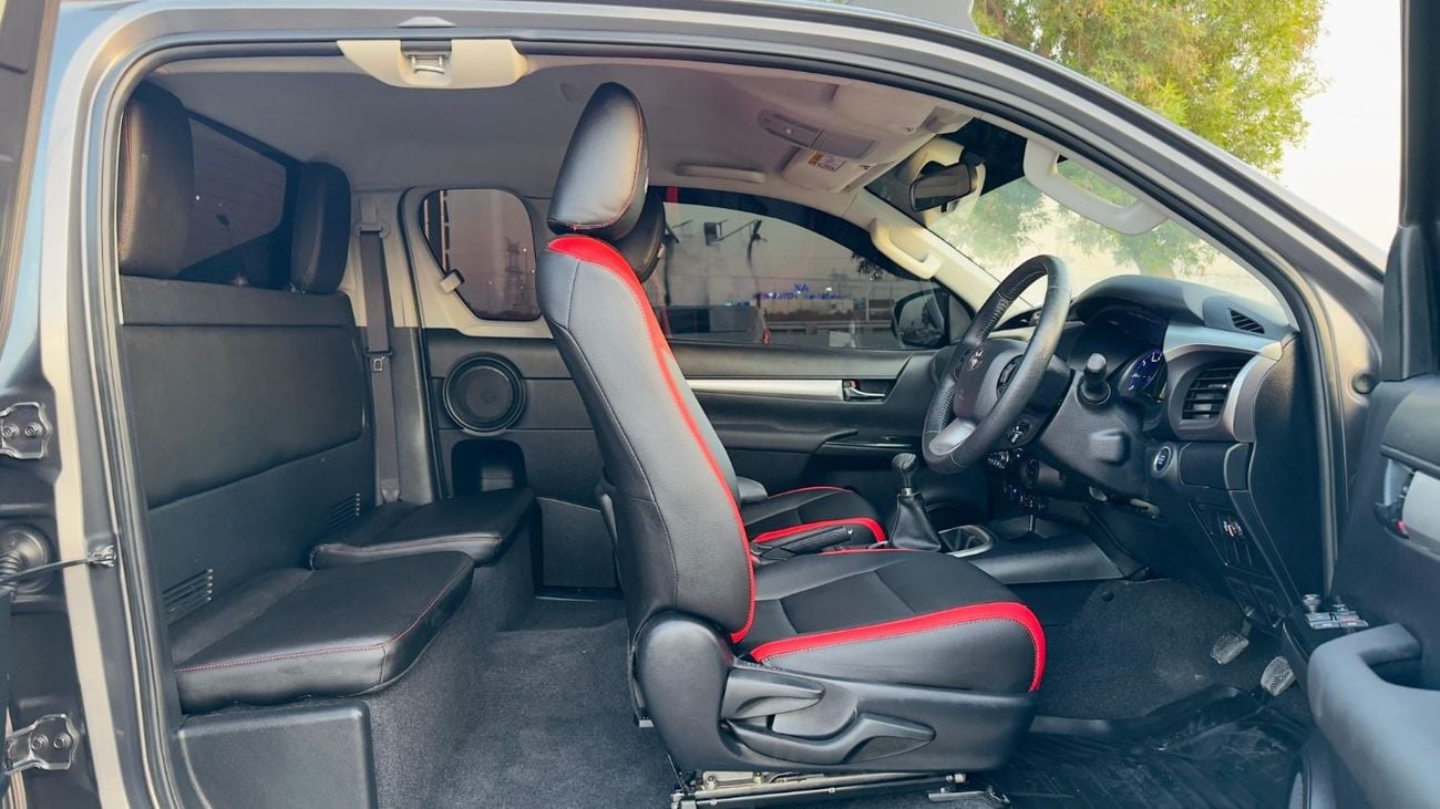 Toyota Hilux SMART CAB | GR SPORTS BODY KIT INSTALLED | 2.8l DIESEL ENGINE | RHD