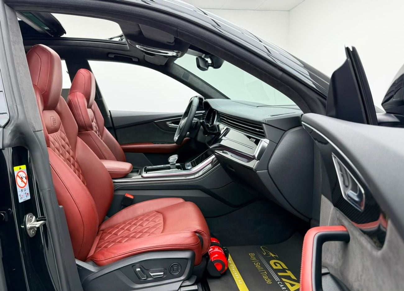 أودي SQ8 STANDARD 2022 Audi SQ8 4.0 TFSI Quattro, Warranty, Full Audi Service History, Excellent Condition, GCC