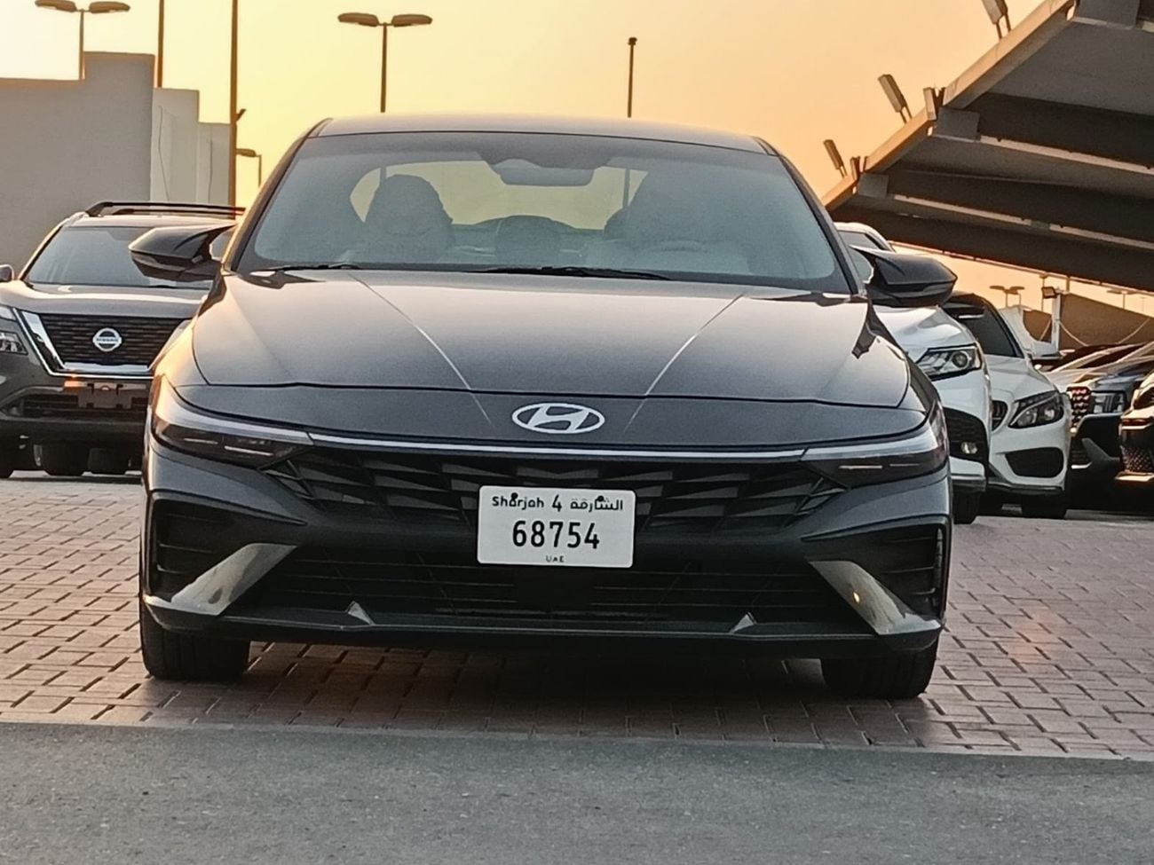 هيونداي إلانترا GL 2.0L