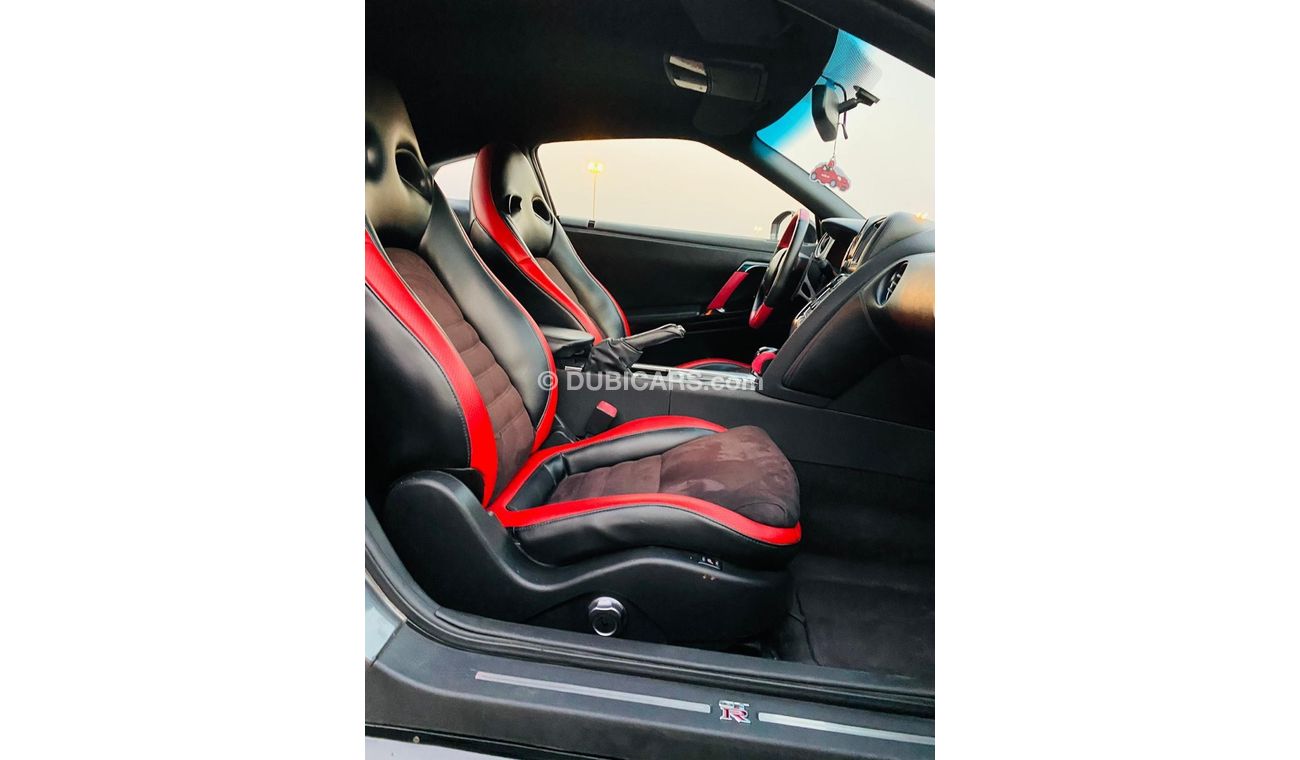 Nissan GTR Std NISSAN GT-R 2013 IMPORT AMERICA FULL CARBON FIBER PERFECT CONDITION