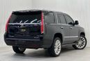 كاديلاك إسكالاد Std 6.2L 2019 Cadillac Escalade, 6.2 V8 4WD, 420bhp, 10 Auto Speed Gearbox. AED 199,000 or AED 3,117
