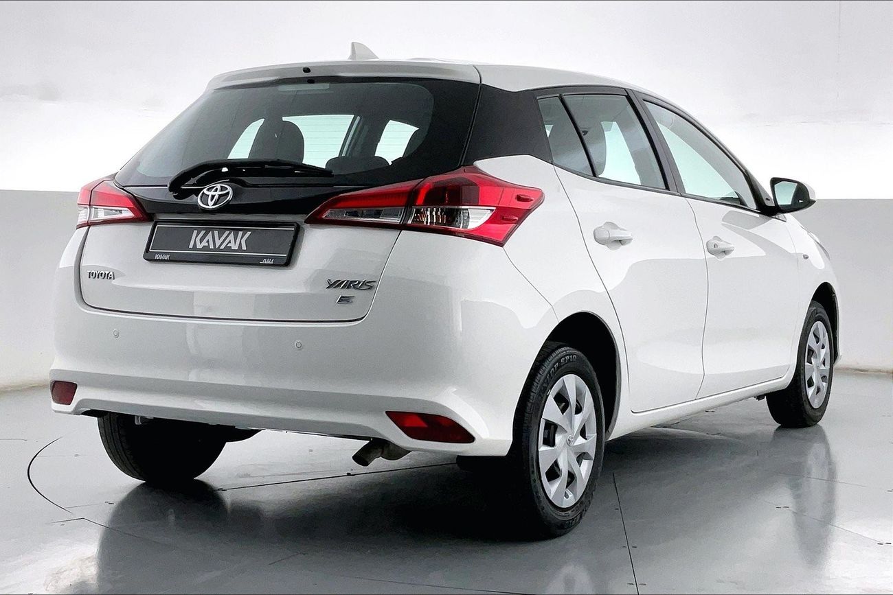 تويوتا يارس SE / E | سنة ضمان مجانية | 0 دفعة أولى | سياسة الإعادة بعد 7 أيام