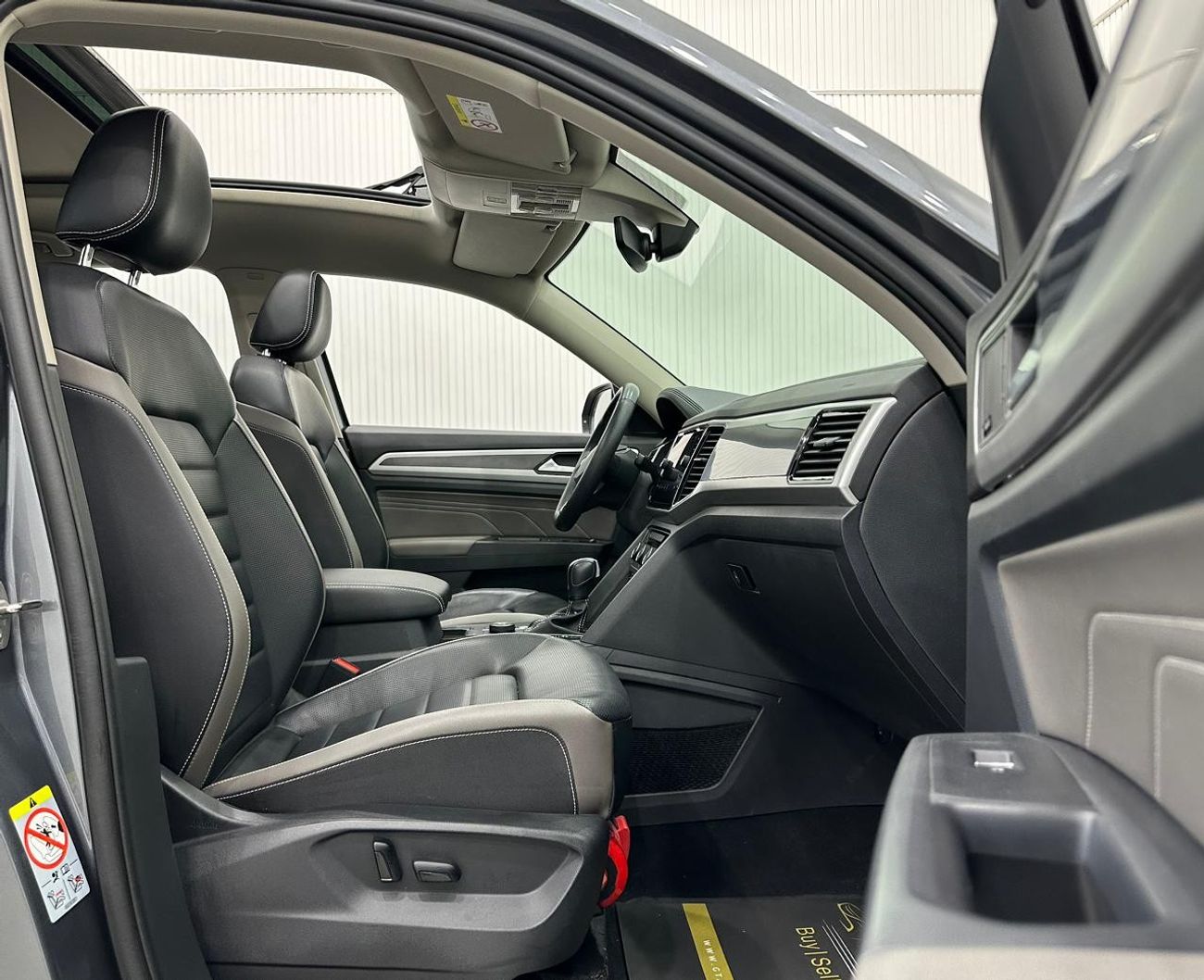 Volkswagen Teramont 2021 Volkswagen Teramont R-Line, OCT 2024 Al Naboodah Warranty + Service Contract, GCC