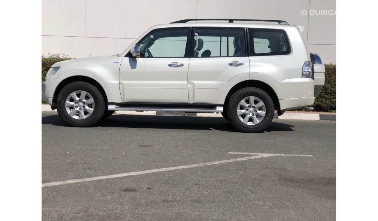 Mitsubishi Pajero AED 912 / month UNLIMITED KM WARRANTY FULL OPTION 7 SEATER SUNROOF V6  .EXCELLENT CONDITION 4X4, . .