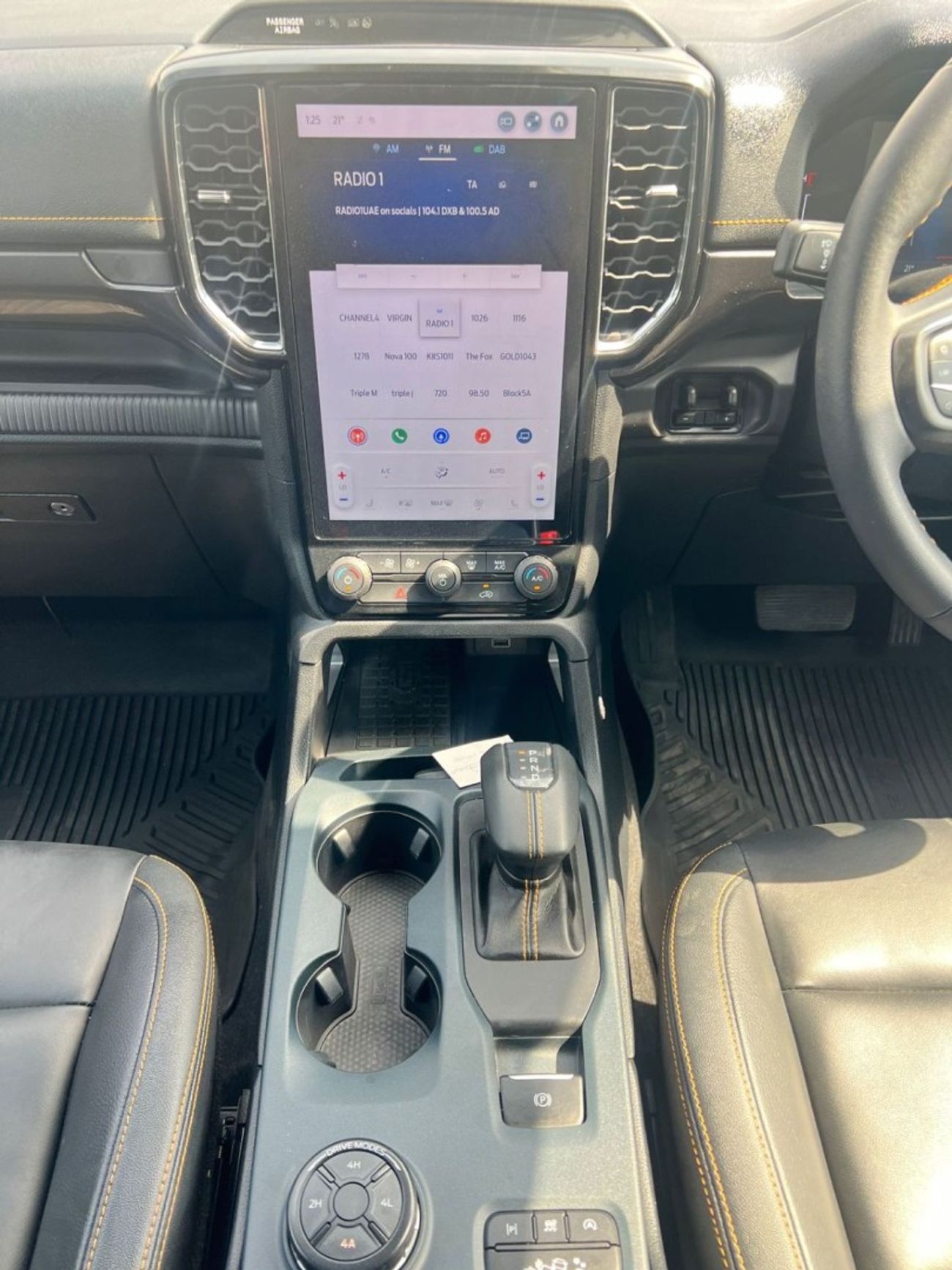 فورد رانجر diesel 3.2 liter right hand drive back camera leather power seats