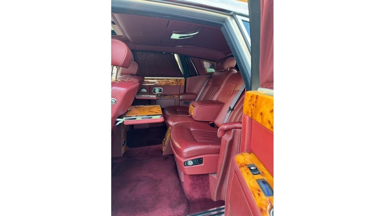 Rolls-Royce Phantom Rolls Royce PHANTOM GCC 2010 V12 TOP OPTION  Full agency service history  3 original keys + 3 button