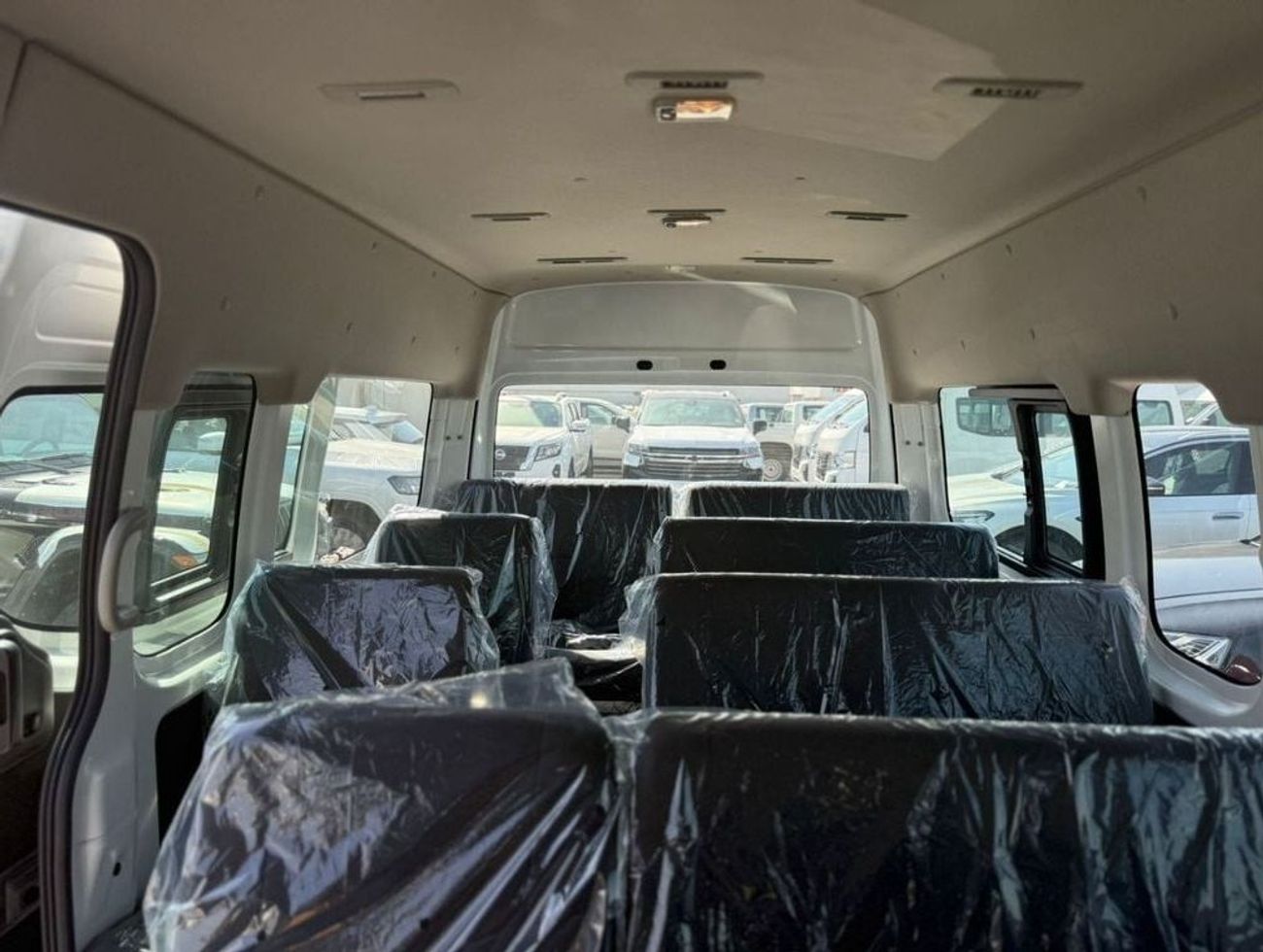 Nissan Urvan 2025 NISSAN URVAN 2.5L DSL, M/T, HR, 16 SEATE, MID OPTION